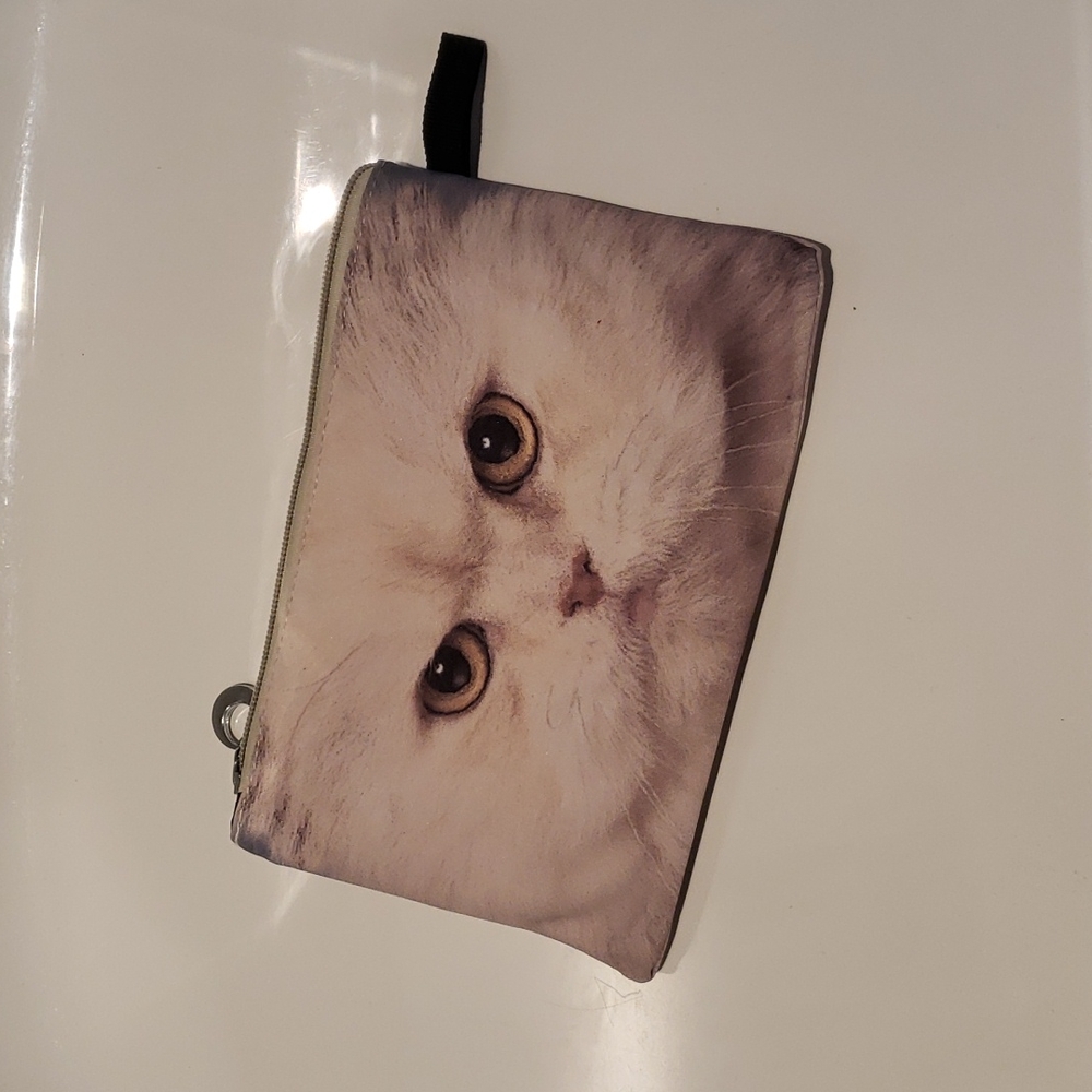 Small Cat Clutch